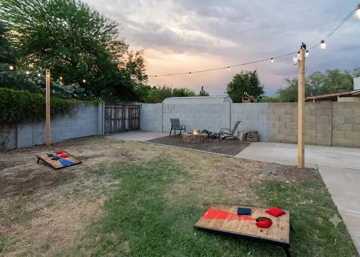 Holiday home Spacious Scottsdale Getaway With Pool *